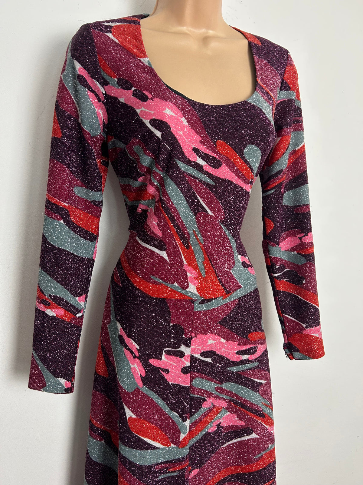 Vintage 1970s Size 10 Purple Maroon Pink & Red Abstract Print Lurex Occasion Maxi Dress