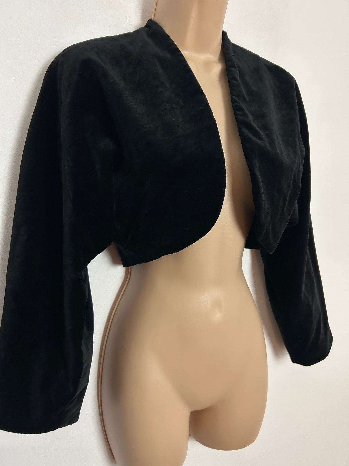 Vintage 1980s JUNGE SALON UK Size 8 Black Velvet Cropped Bolero Cover Up