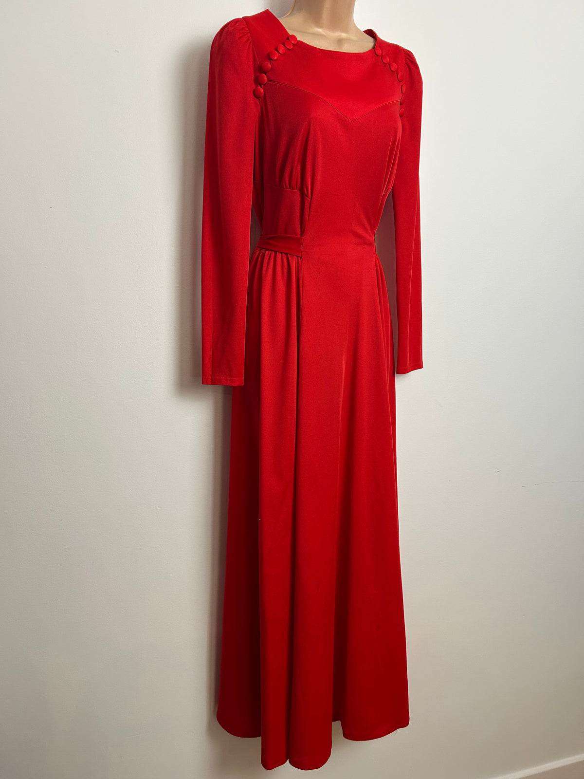 Vintage 1970s Size 12 Red Long Sleeve Button Detail Tie Back Maxi Dress