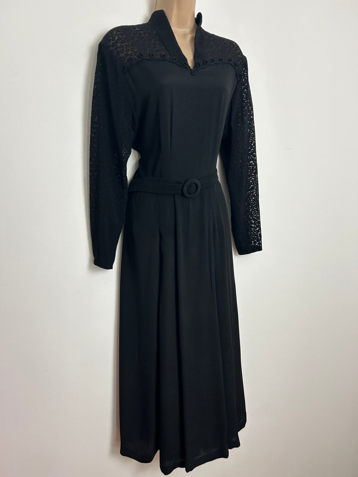 Vintage 1940s Size 14 Black Rayon Burn Out/Devore Long Sleeve Belted WW2 Era Tea Dress