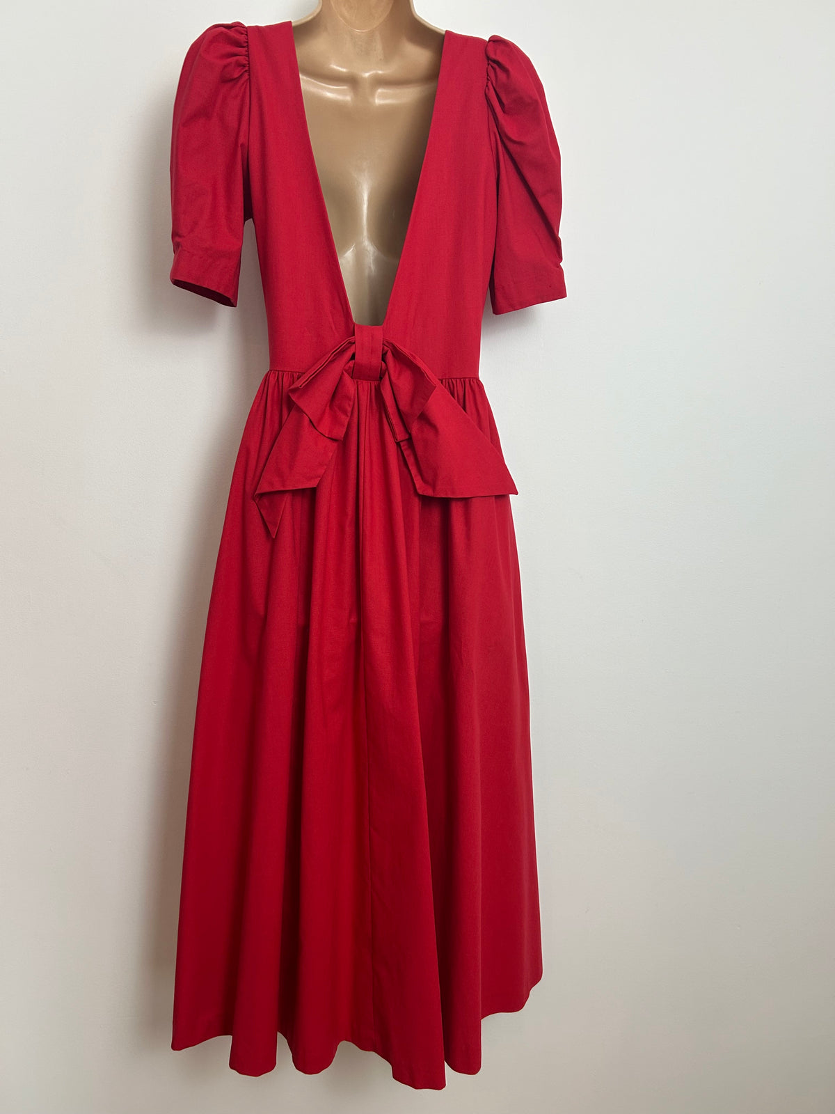 Vintage 1980s LAURA ASHLEY Size 10 (Size 14 On label) Red Open Bow Back Pleated Midi Dress