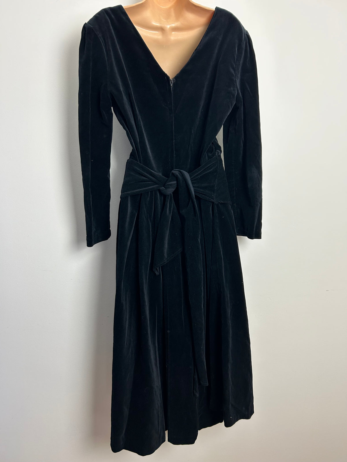 Vintage 1970s ADINI Size 12 Black Indian Cotton Velvet Peplum Tie Back Gothic Midi Dress