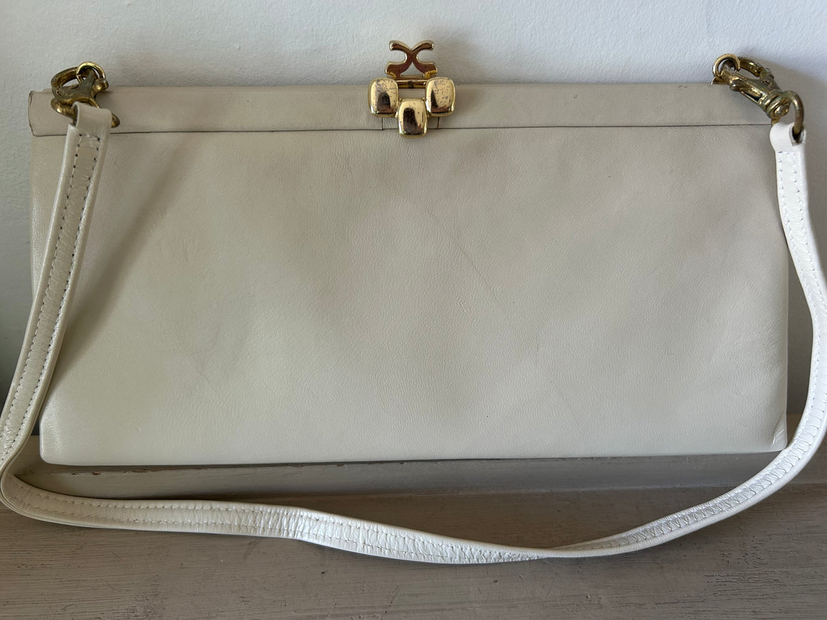 Vintage 1960s Cream Faux Leather Shoulder or Clutch Bag