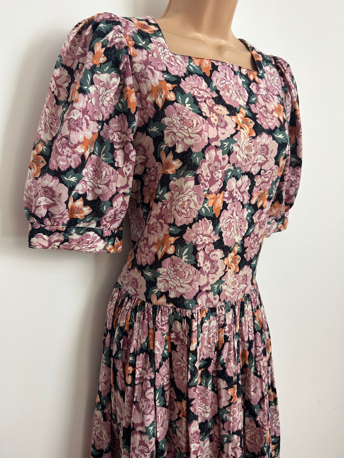 Vintage 1980s LAURA ASHLEY Size 10 Dusky Pink Orange & Green Floral Cotton Tea Dress