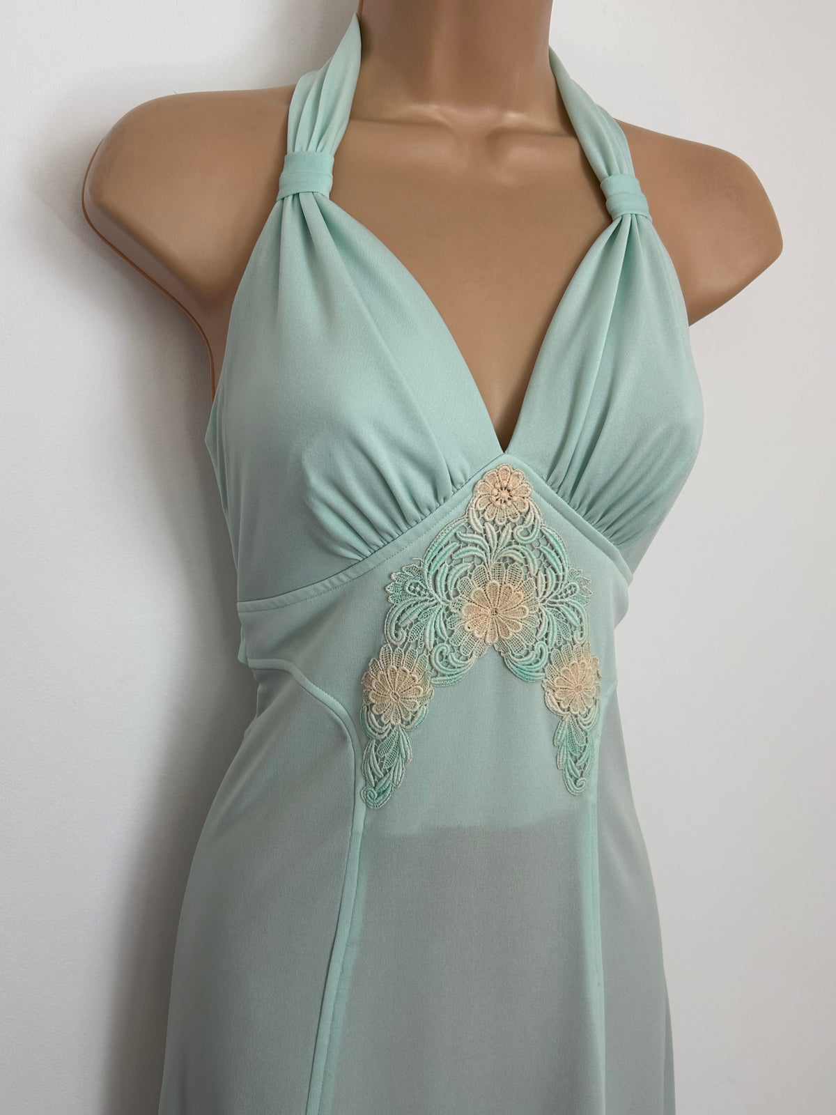 Vintage 1970s Size 6-8 Pale Mint Green Racer Back Lace Applique Detail Summer Maxi Dress