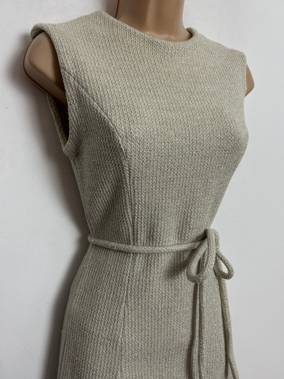 Vintage 1960s UK Size 6-8 Winter White & Silver Metallic Thread Belted Xmas Party Mod Dress