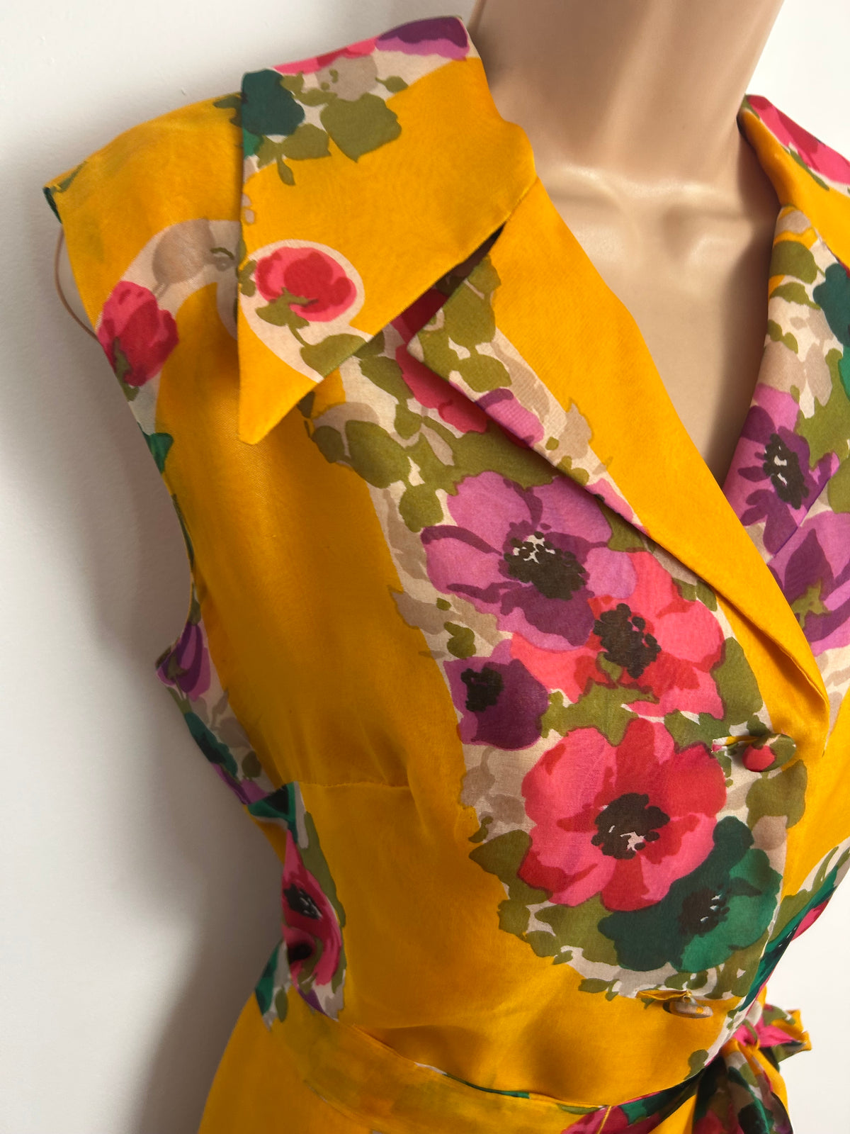 Vintage Early 1970s WOLF H BUSSE Size 14 Mustard Yellow & Pink Tones Dagger Collar Belted Maxi Dress