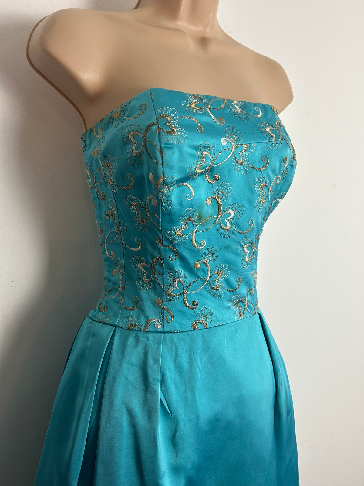 Vintage Early 1960s BERNARD FRERES Size 10 Turquoise Satin Embroidered Bodice Party Prom Occasion Dress