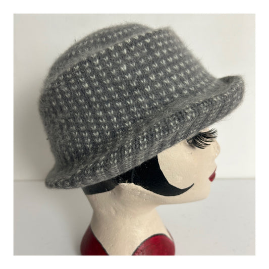 Vintage Cute Little Grey & White Fleck Wool Mix Winter Hat