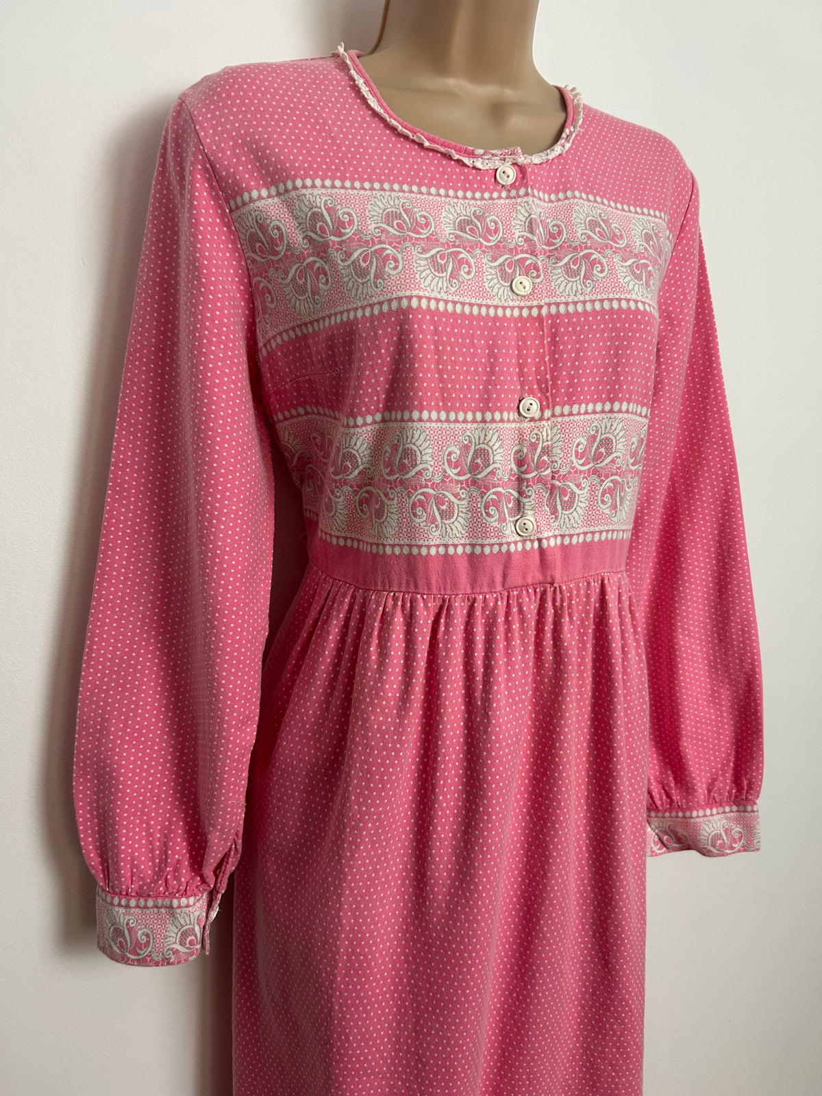Vintage 1970s Size 12-14 Pink & White Polka Dot Print Long Sleeve Cotton Maxi Nightdress