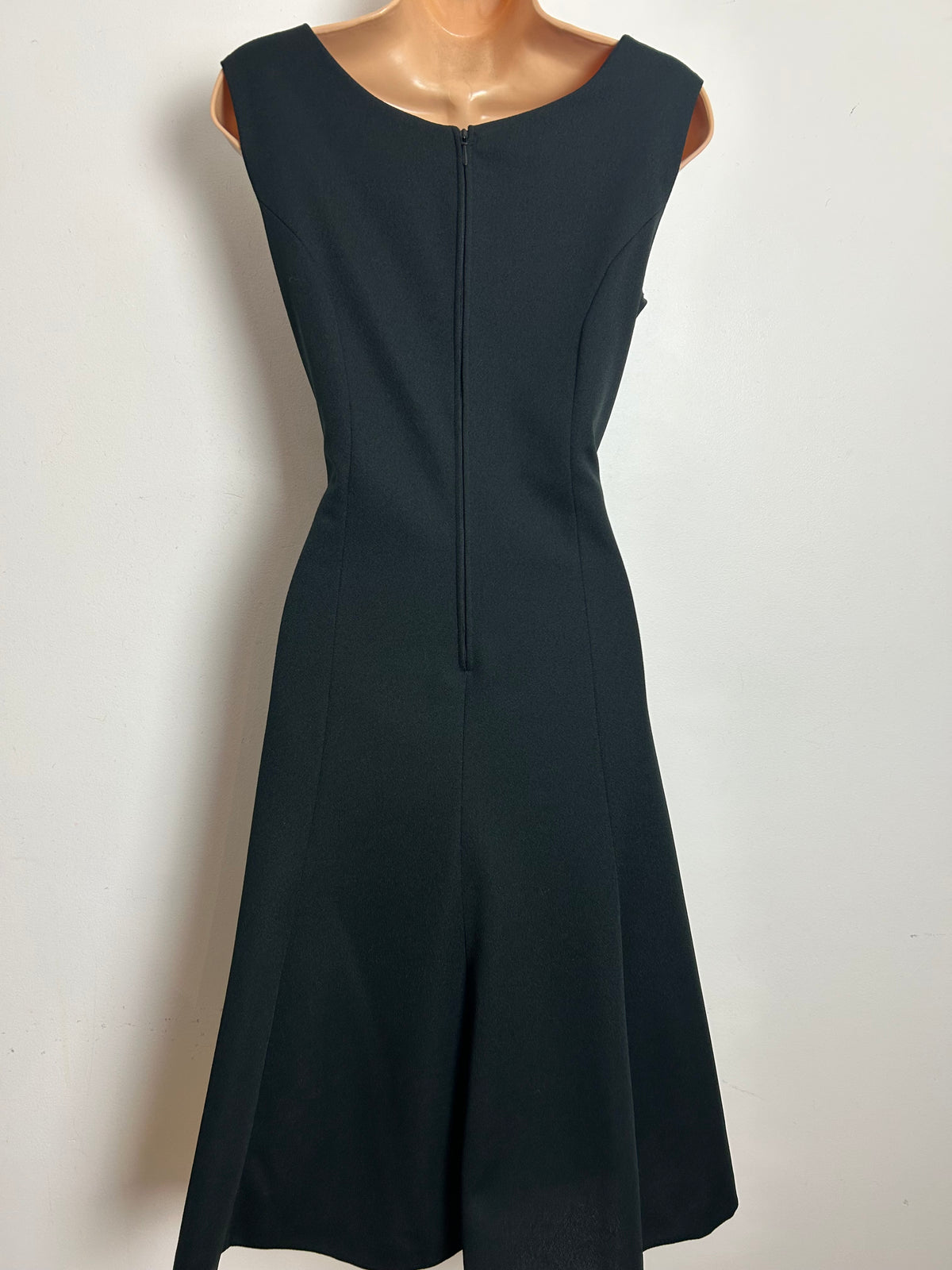 Vintage 1970s Size 10 Black & Metallic Gold Embroidered Detail Xmas Party Shift Dress