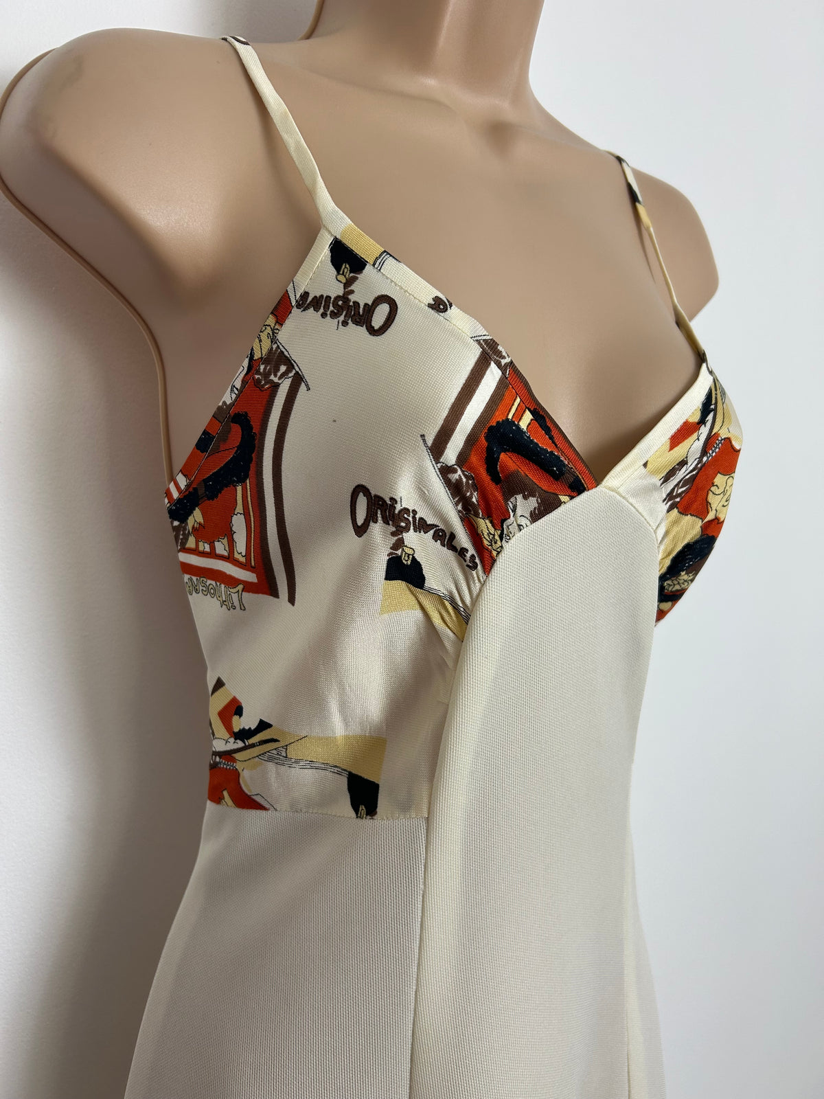 Vintage 1970s Size 8-10 GEORGES DE FEURE LITHOGRAPHIES ORIGINALES Novelty Print Cream Summer Maxi Dress