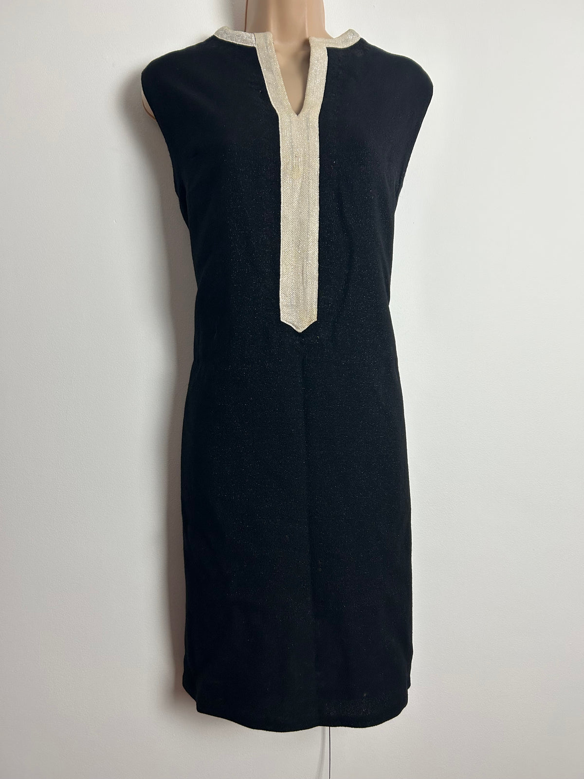 Vintage 1960s UK Size 12-14 Black Notch Neck Sleeveless Glittery Mod Shift Dress