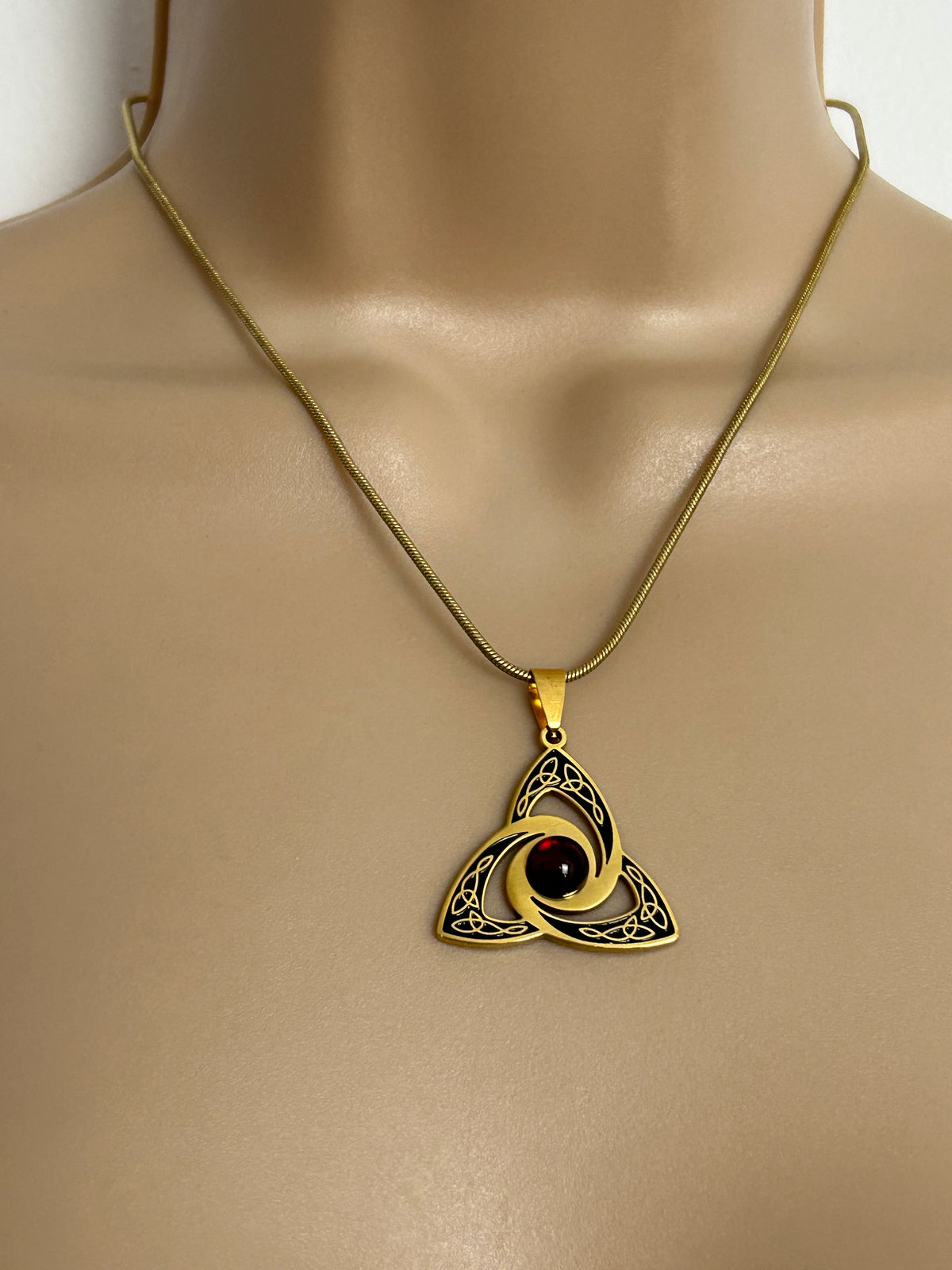 Vintage Gold Tone Celtic Inspired Triquetra Knotwork Red Stone Set Pendant With Necklace