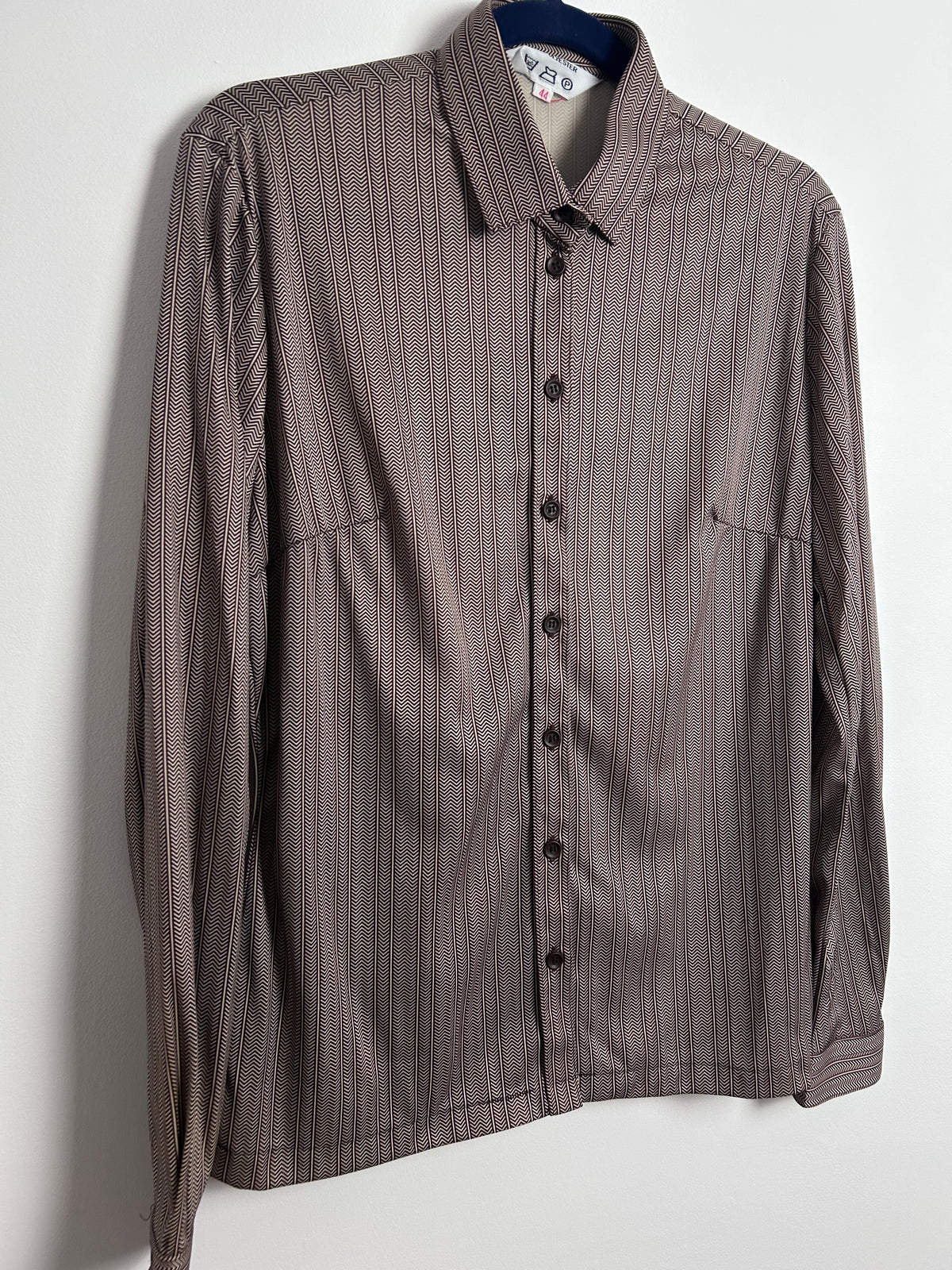 Vintage 1970s Size 14 Brown & White Chevron Stripe Print Long Sleeve Shirt
