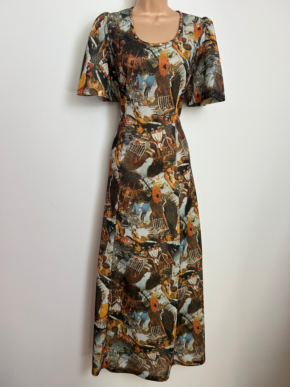 Vintage 1970s RARE Size 10 Whimsical Fairytale Collage Novelty Print Maxi Dress