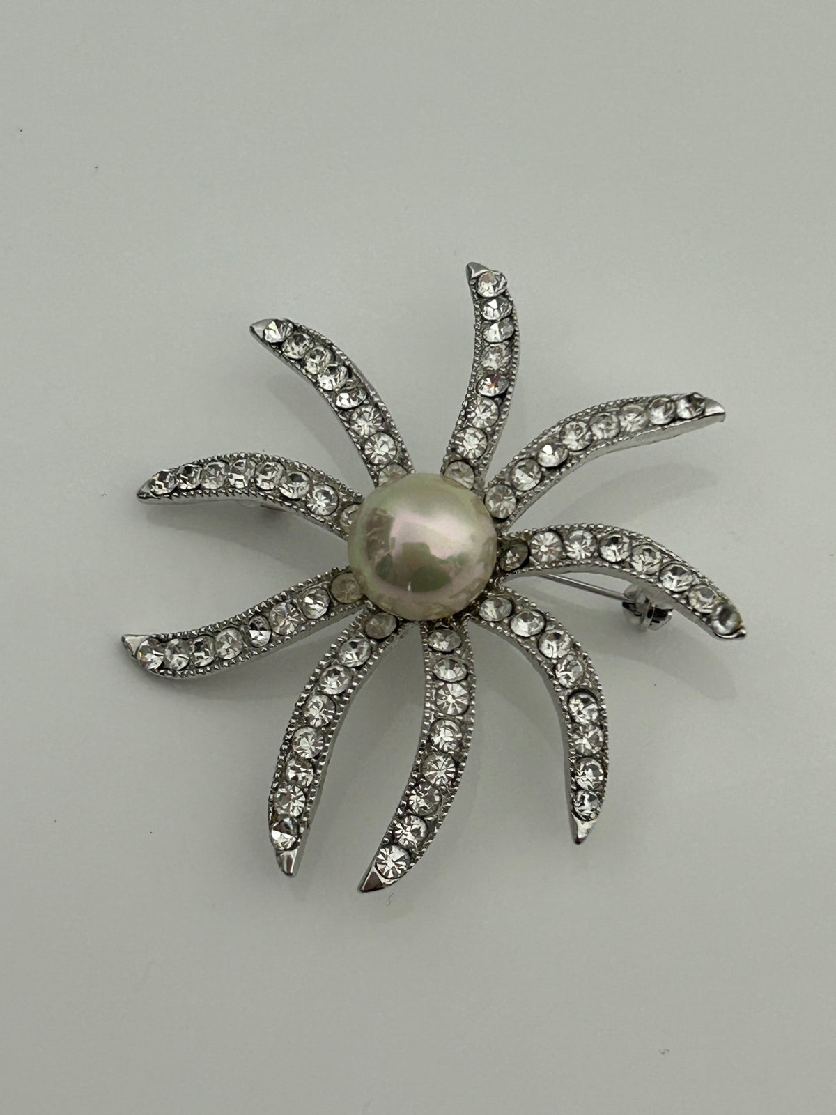 Vintage Early 1960s Silver Tone Paste Diamante Set Stylised Starburst Floral Cocktail Brooch