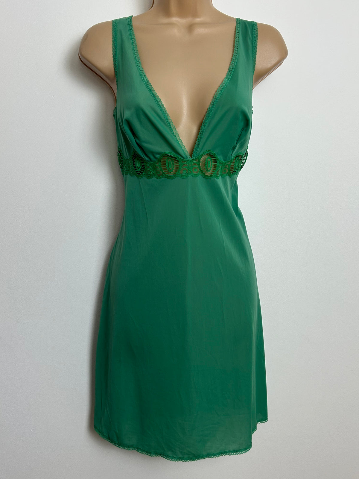 Vintage Size 8 Green Lace Detail Nylon Slip