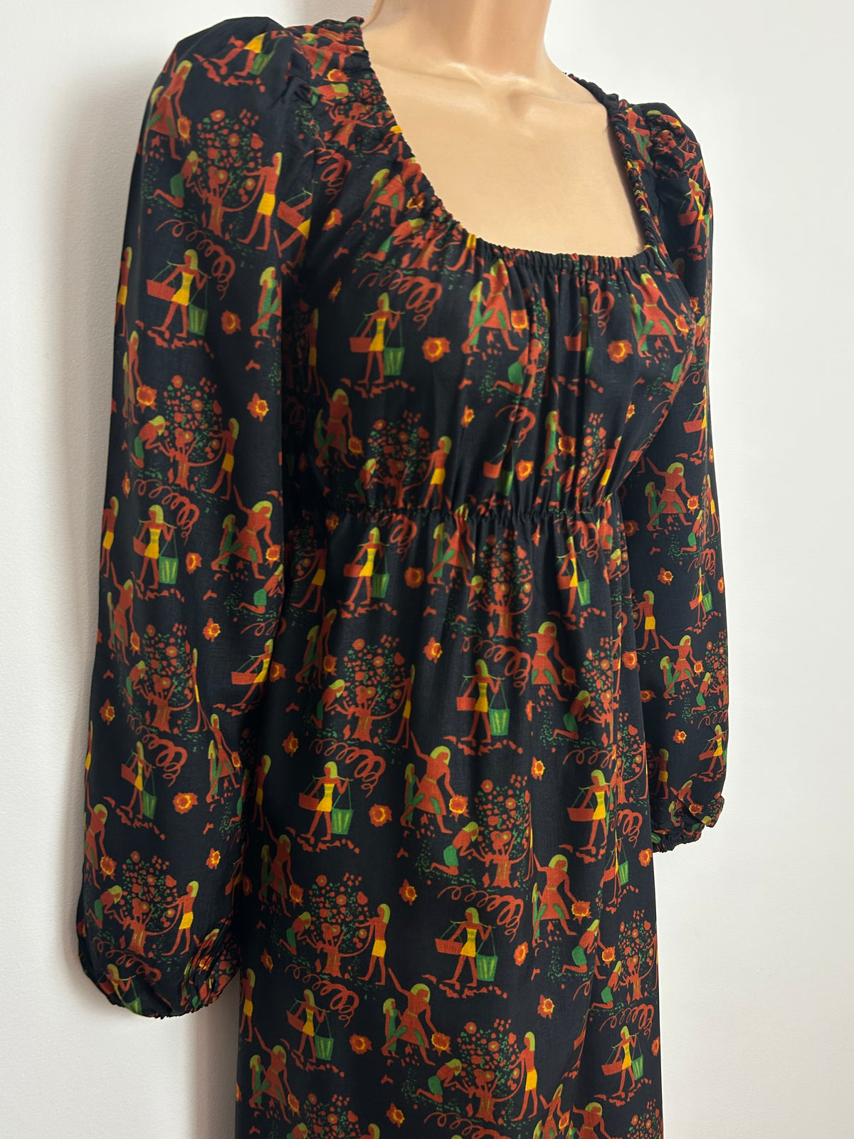 Vintage 1970s JONATHAN E OF LONDON Size 6-8 Black Brown & Mustard Yellow Egyptian Theme Novelty Print Maxi Dress