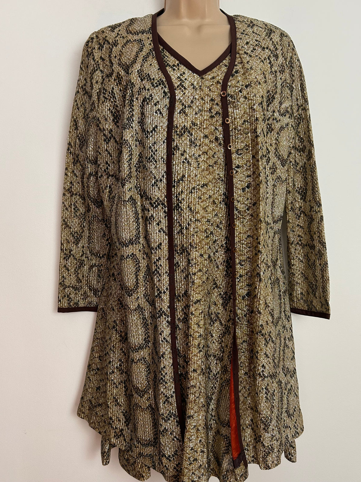 Vintage 1960s Size 8-10 Black & Gold Animal Leopard Print Lurex Mod Shift Dress & Matching Jacket