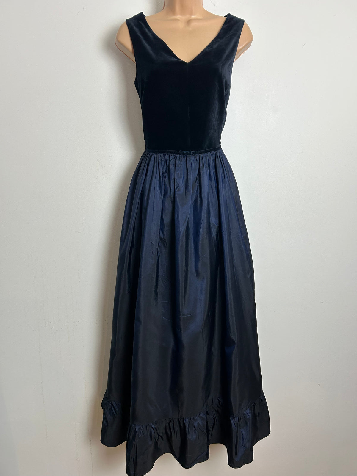 Vintage 1980s LAURA ASHLEY Size 14 (16 On Label) Dark Midnight Blue Silk & Velvet Occasion Maxi Dress