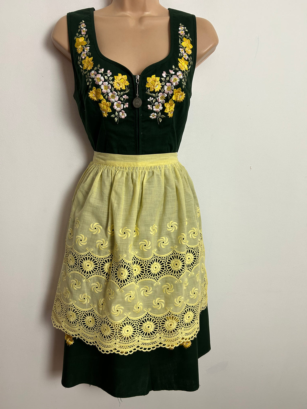 Vintage 1950s Gertr. Jacob UK Size 6 Green & Yellow Embroidered Traditional Austrian Dirndl Dress With Removable Apron