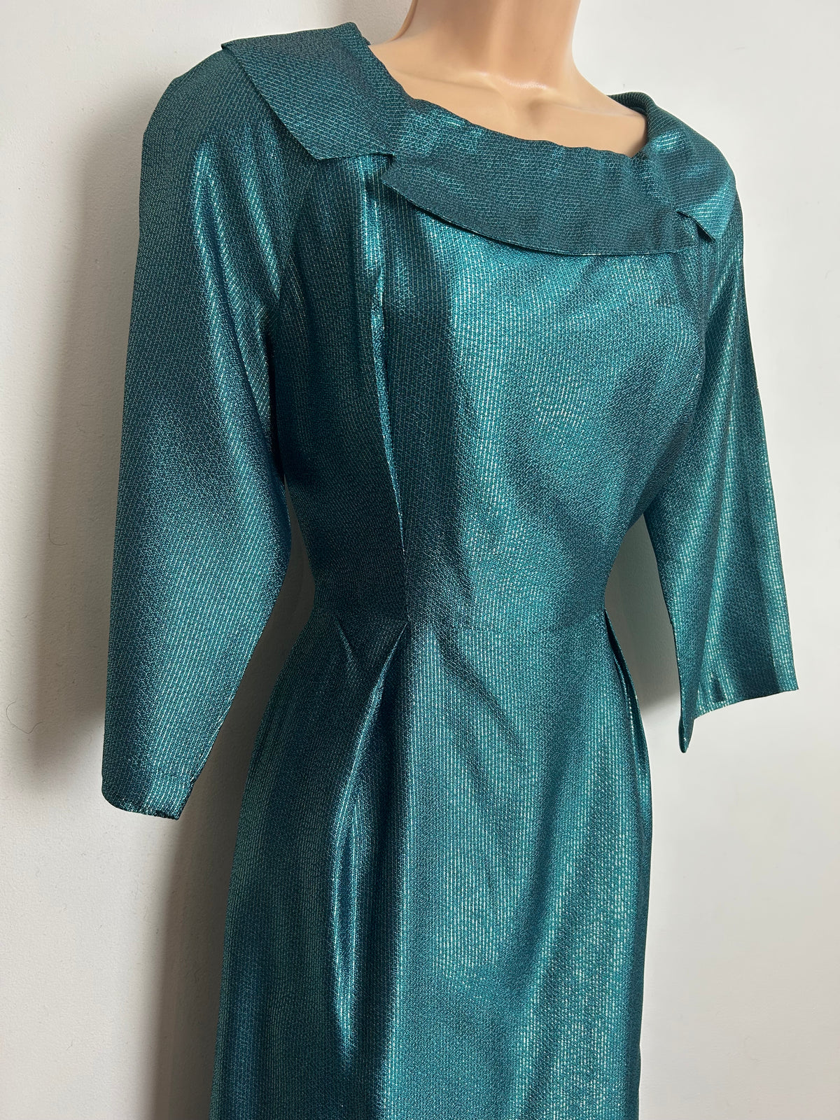 Vintage 1960s Size 10-12 Dark Turquoise & Silver Pinstripe Notch Collar Mid Sleeve Party Dress