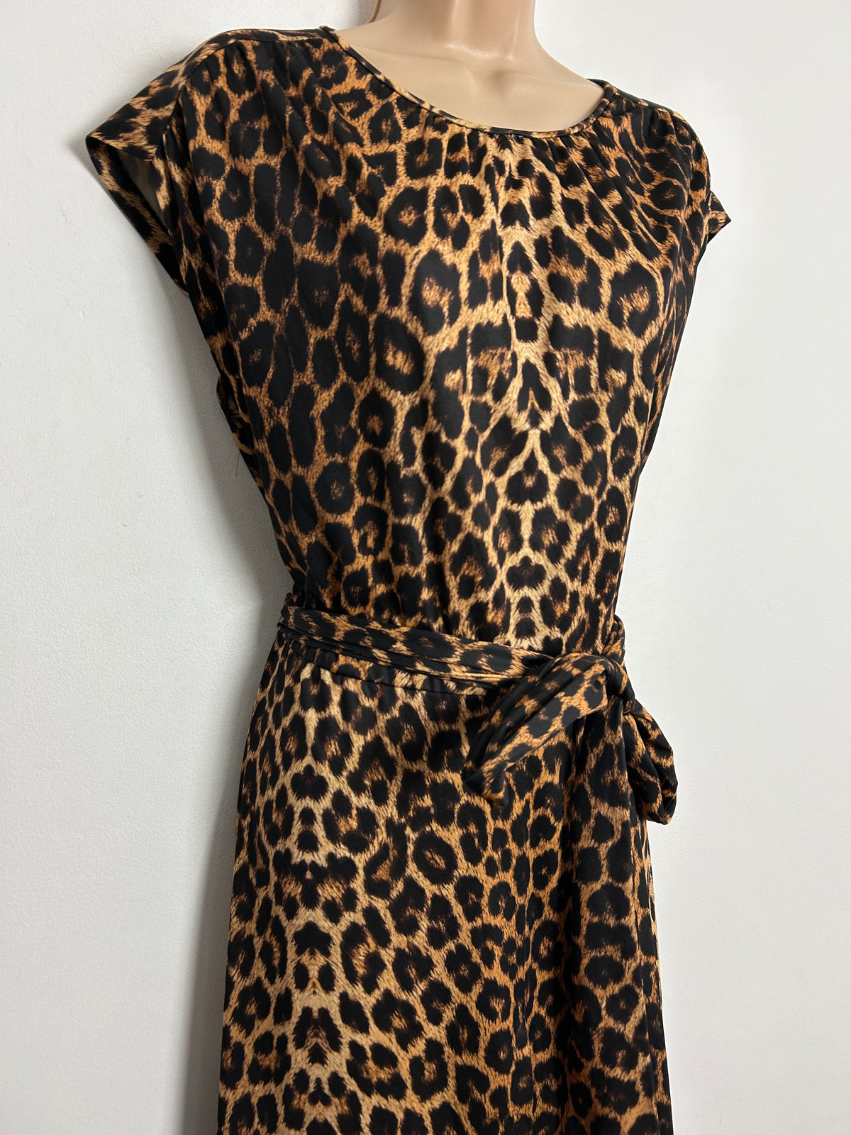 Vintage Early 1980s UK Size 14-16 Black & Tan Leopard Print Cap Sleeve Belted Split Panel Maxi Dress