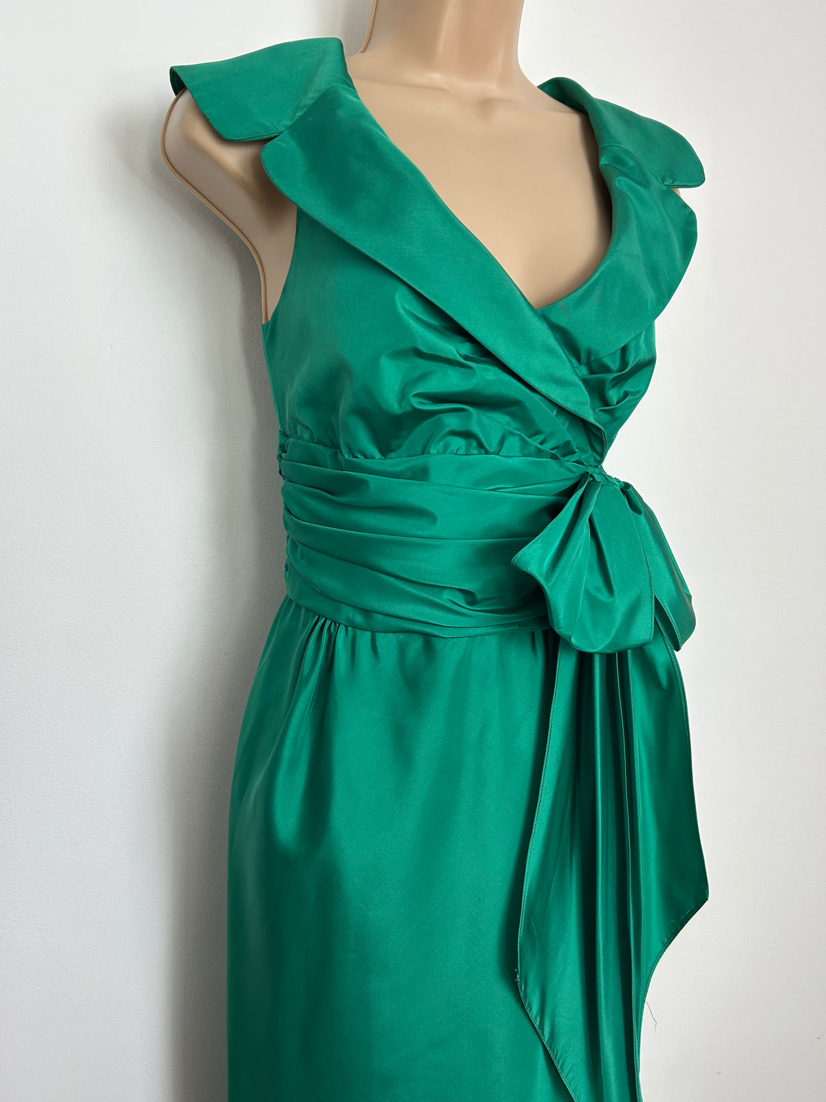 Vintage 1980s FRANK USHER Size 10/12 Emerald Green Shawl Collar Bow Detail Cocktail Dress
