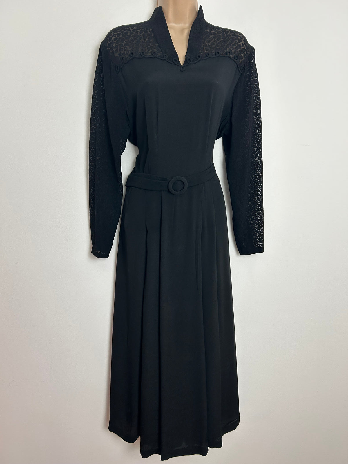 Vintage 1940s Size 14 Black Rayon Burn Out/Devore Long Sleeve Belted WW2 Era Tea Dress