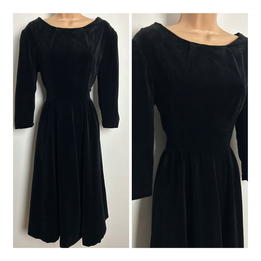 Vintage Late 1950s Size 10 Black Velvet 3/4 Sleeve Gather Pleated Dress