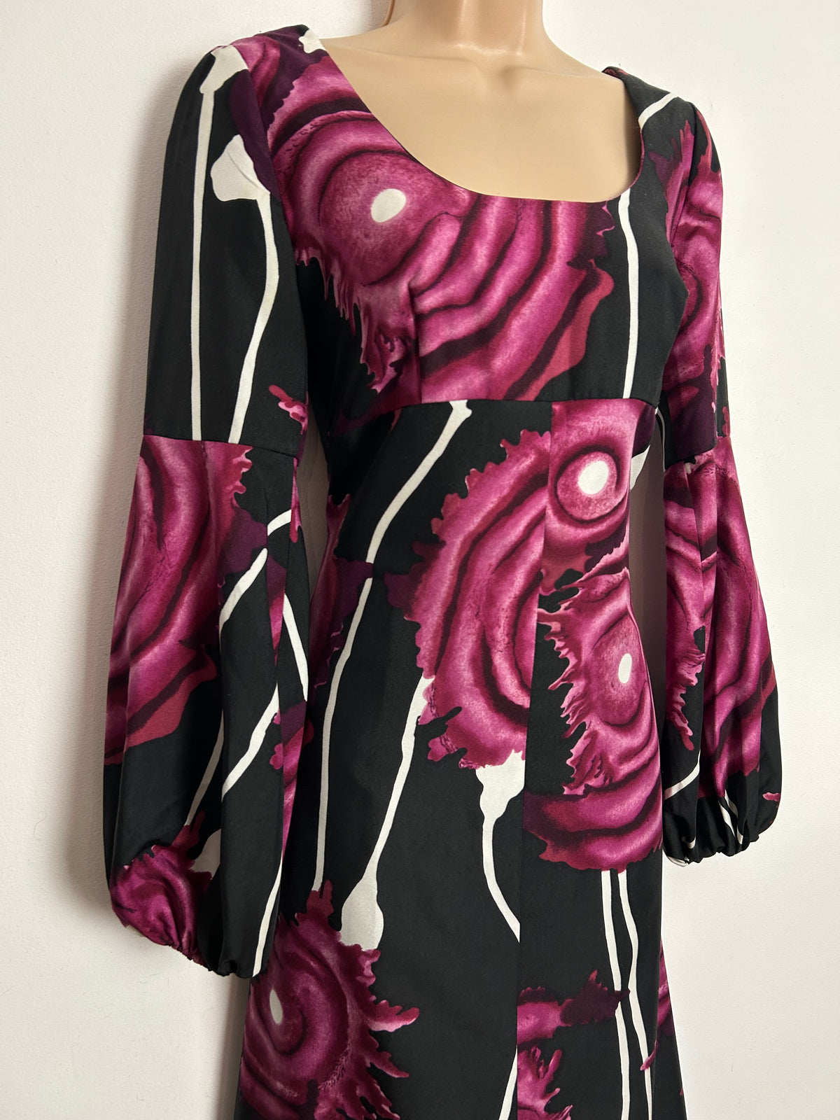 Vintage 1970s Size 8 Black Plum & Dark Pink  Abstract Print Long Sleeve Maxi Dress