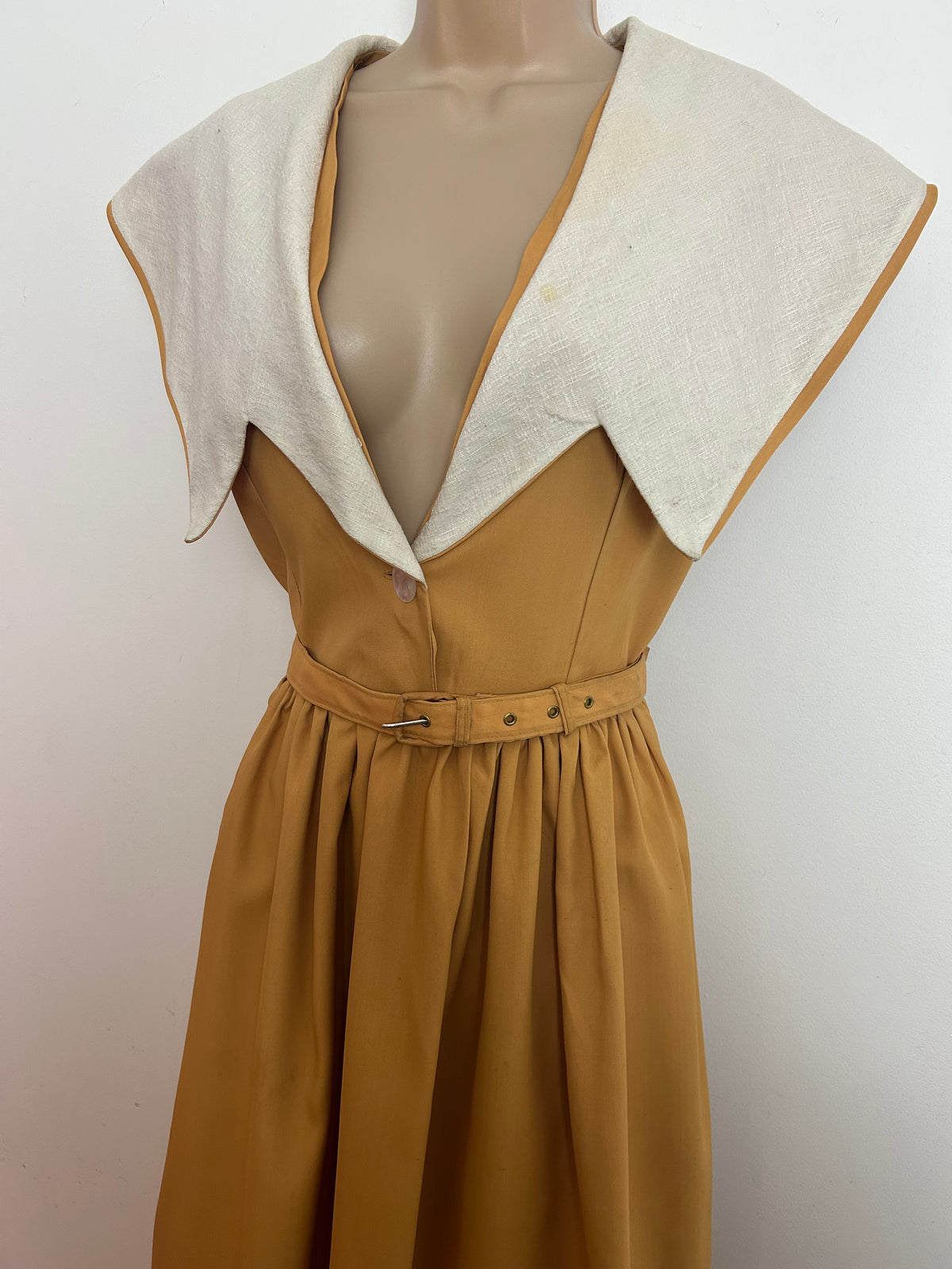 Vintage 1950s Size 12-14 Mustard & Cream Shawl Collar Belted Pleated Day Dress