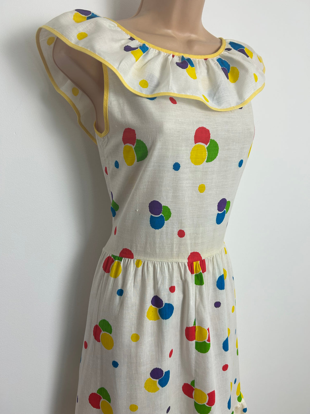 Vintage Early 1980s Size 6-8 White Yellow Pink Green & Blue Spotty Print Cotton Summer Day Dress