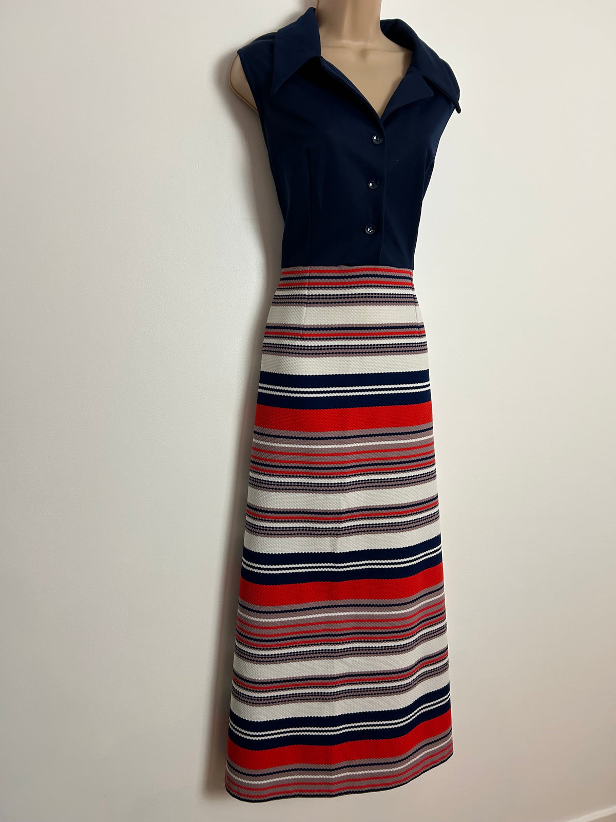 Vintage 1970s DANDI BY BERKERTEX UK Size 14 Navy Blue Red Beige & White Stripe Print Maxi Dress