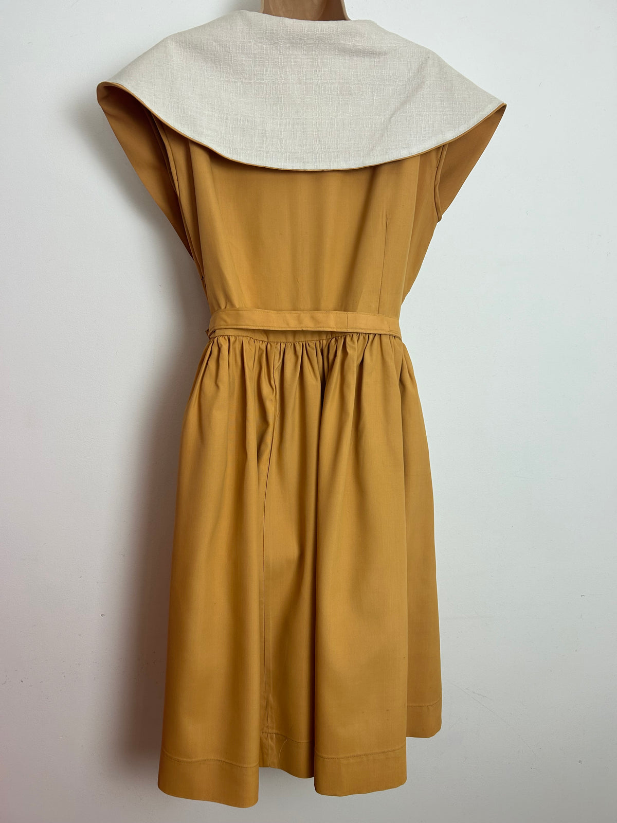Vintage 1950s Size 12-14 Mustard & Cream Shawl Collar Belted Pleated Day Dress