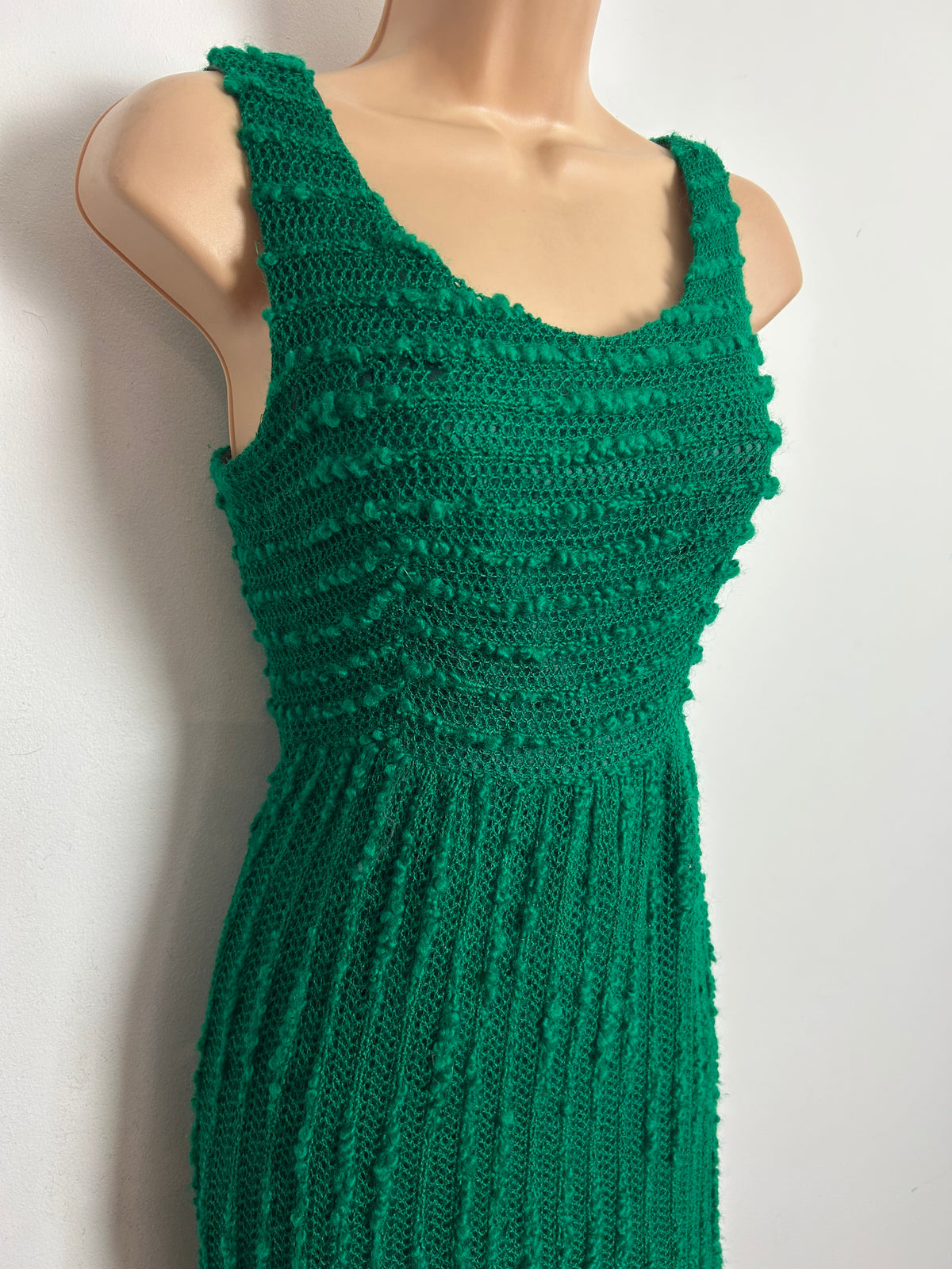 Vintage 1960s DOLLY KNITS BY DOLLY ROCKERS BY SAMUEL SHERMAN Size 8 Green Crochet Knit Mini Mod Dress