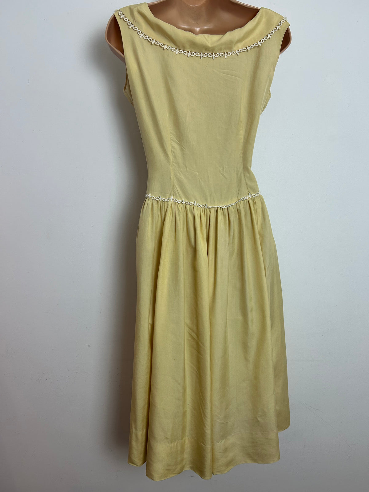 Vintage 1950s Size 8 Butterscotch Yellow Lace Trim Sleeveless Day Dress