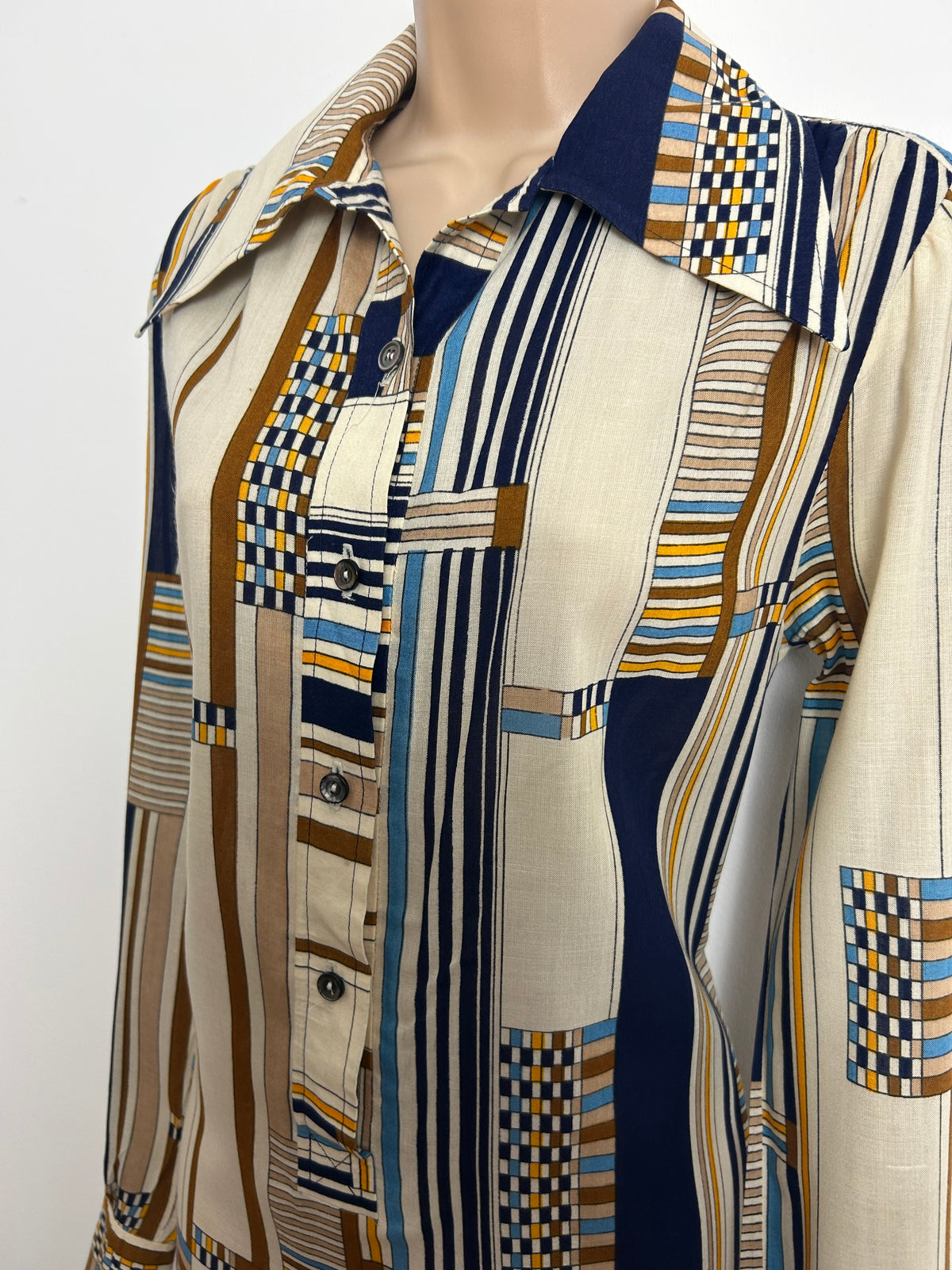 Vintage 1970s SUSAN SMALL Size 12-14 Beige Brown Orange & Blue Geo Stripe Print Shirt Dress