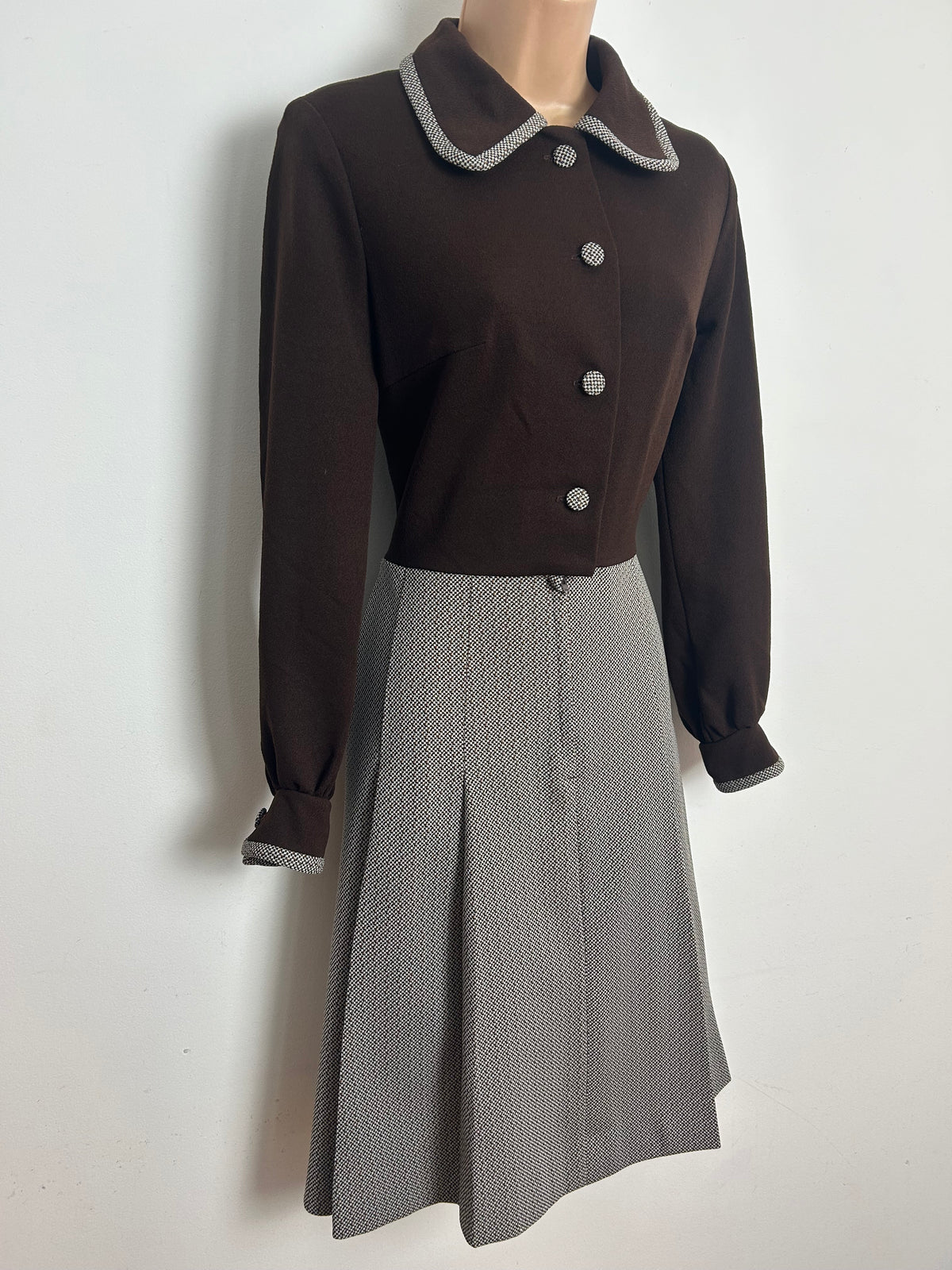 Vintage 1960s BENDER OF LONDON Size 10 Brown Tweed Effect Pleated Long Sleeve Mod Dress