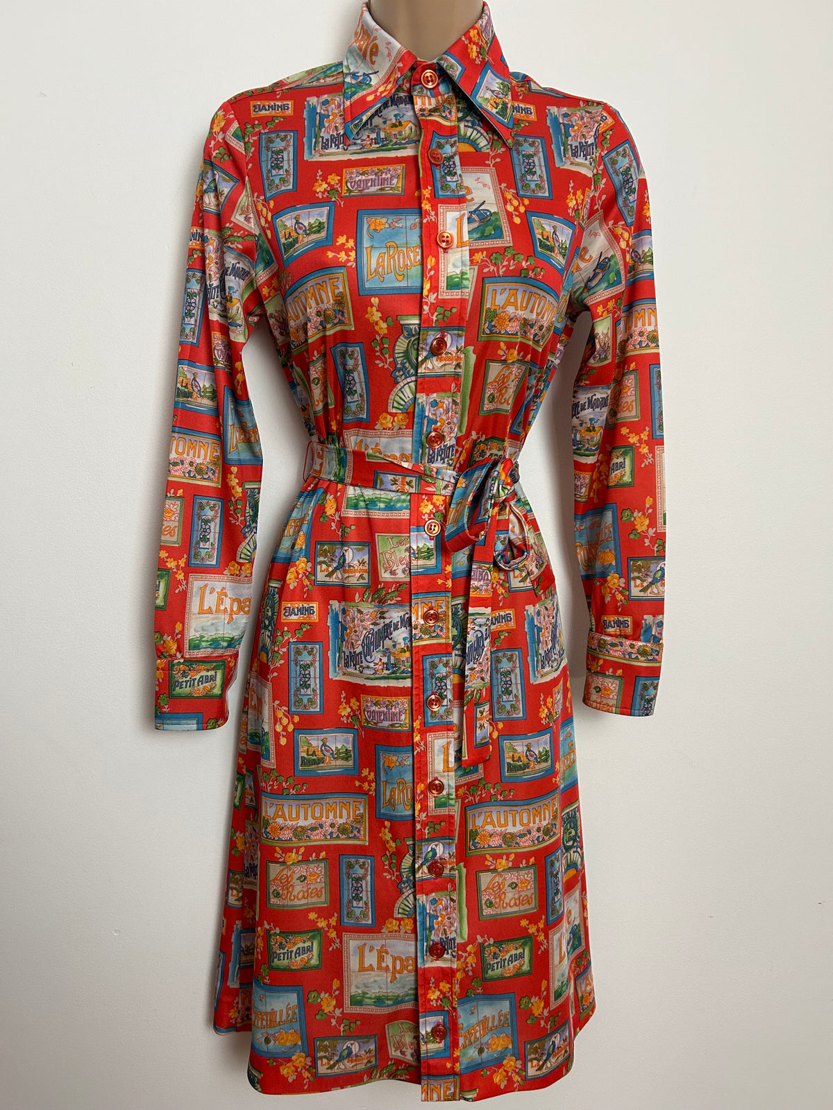 Vintage 1970s SHIRTMAKER Size 10 Red French Postcard Novelty Print Belted Shirt Dress