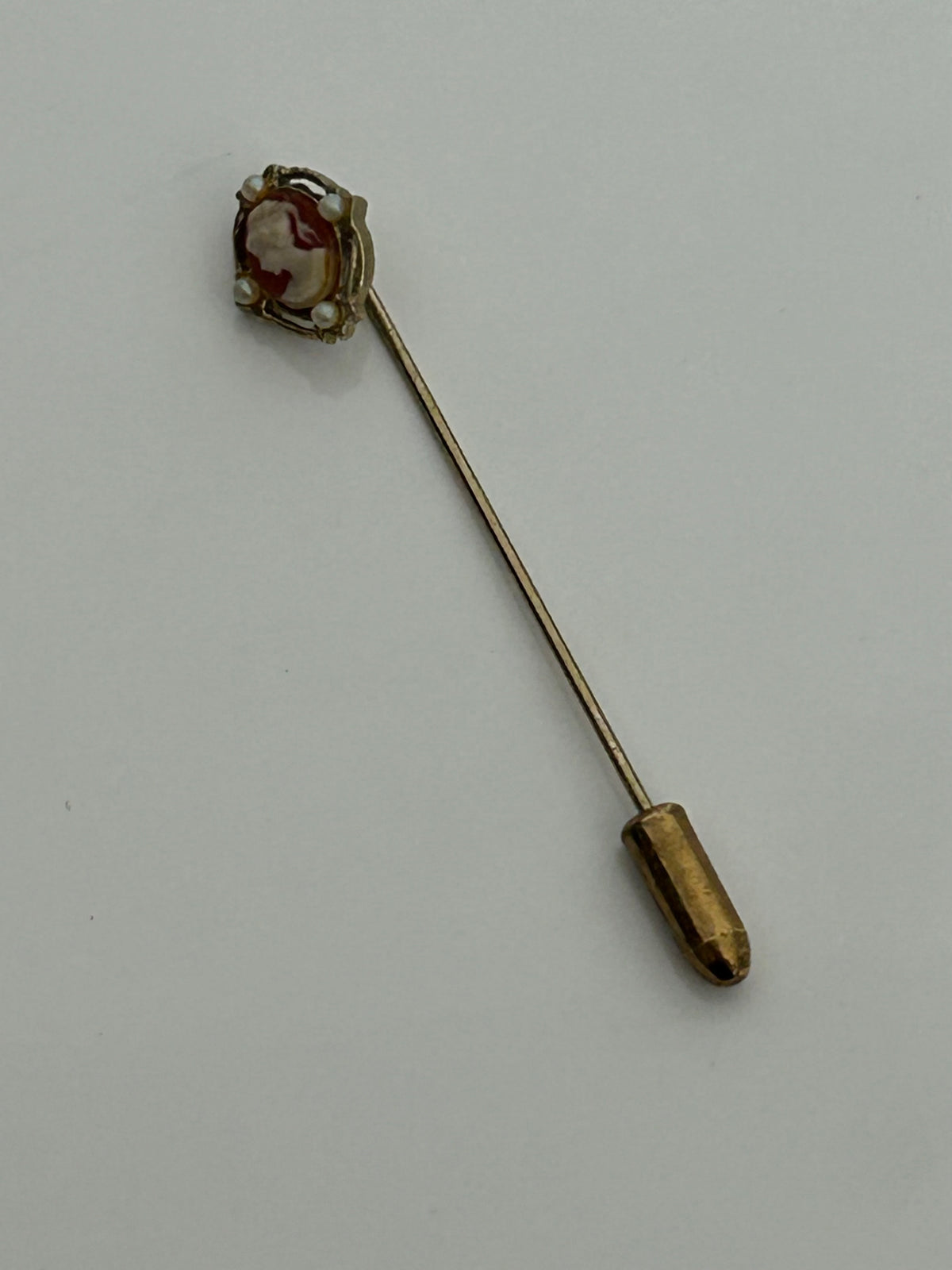 Vintage Circa 1960s Simulated Cameo Stick Pin With Faux Seed Pearls