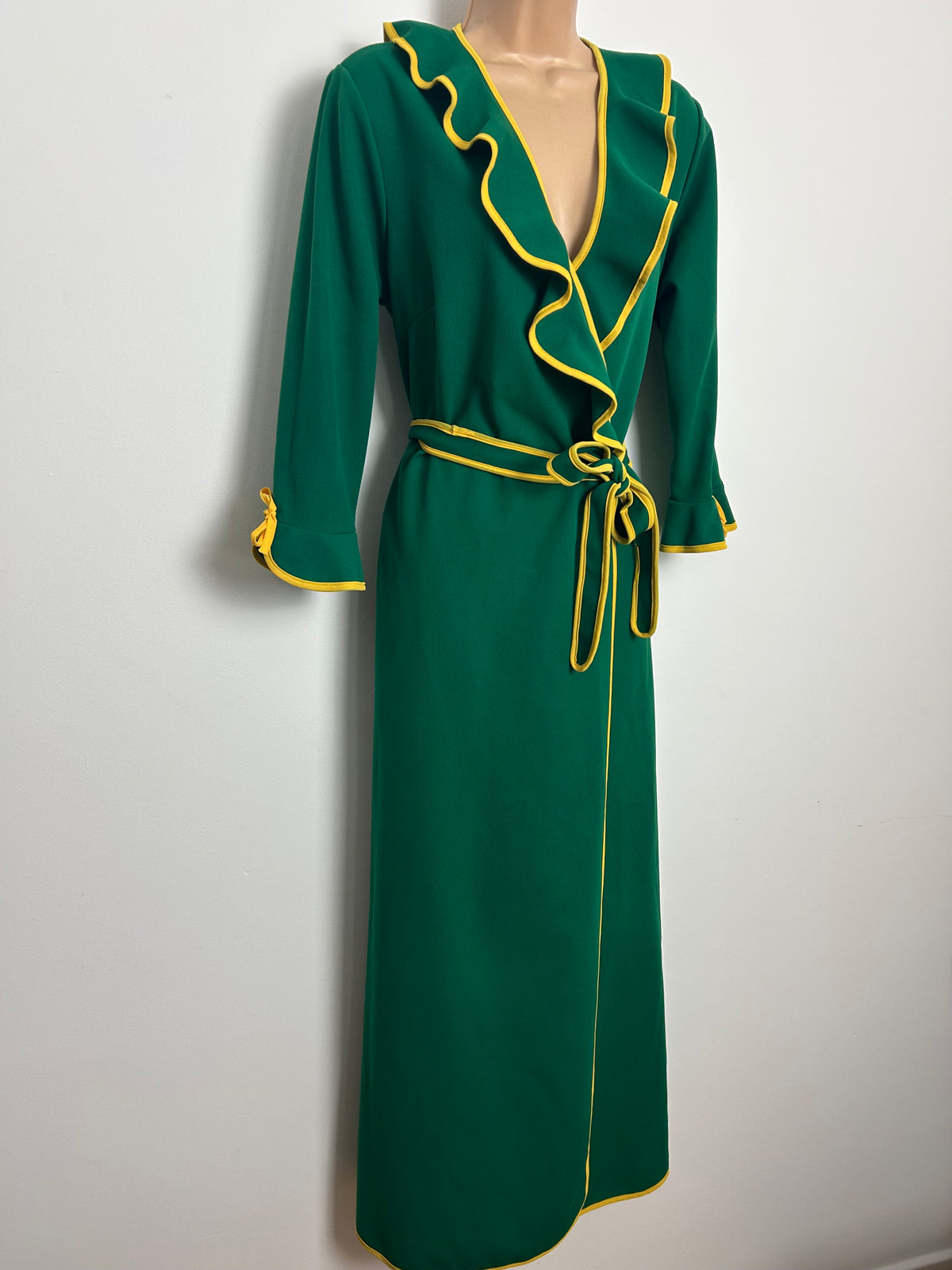 Vintage 1970s Size 14 Dark Green & Yellow Trim Ruffle Collar Flared Cuff Belted House Coat Maxi Dress Hostess Gown