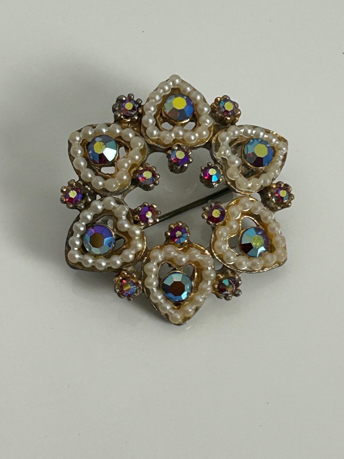 Vintage Late 1950s/Early 1960s Gold Tone Faux Pearl & Aurora Borealis Heart Wreath Brooch