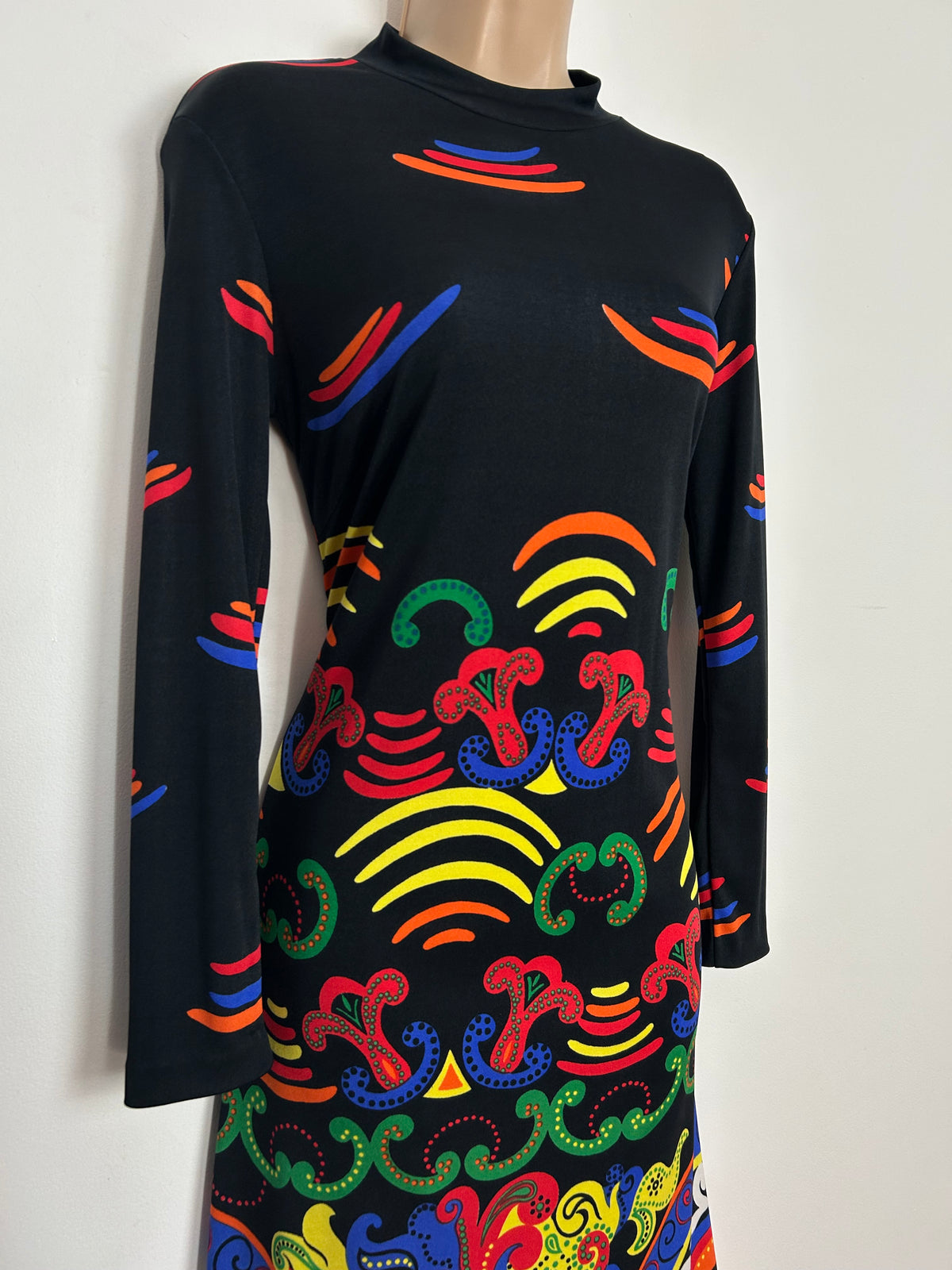 Vintage 1970s ELEGANCE PARIS Size 10 Black Multicolour Abstract Print Long Sleeve Shift Dress