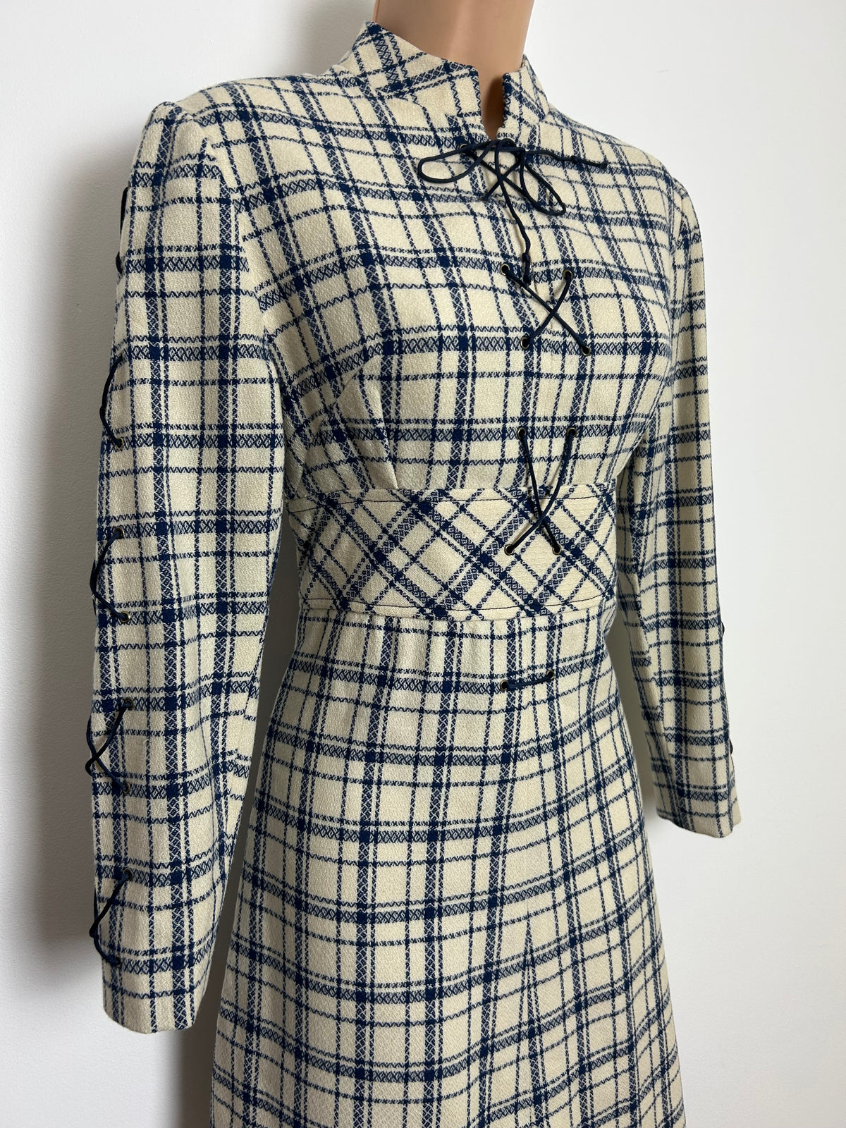 Vintage 1960s Size 8 Cream & Blue Check Pattern Wool Long Sleeve Lace Up Detail Mod Dress