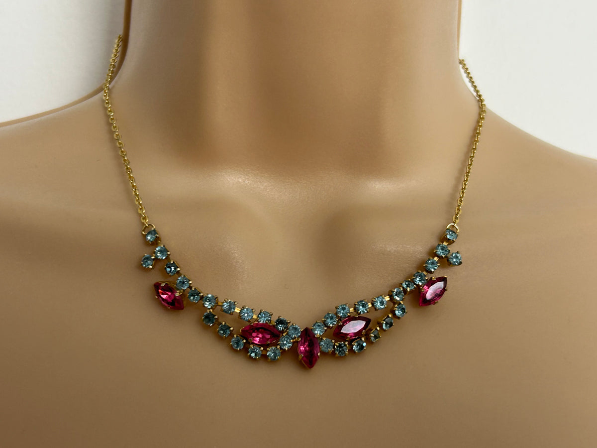 Vintage 1960s Beautiful Gold Tone Blue Diamante & Pink Glass Stone Set Necklace