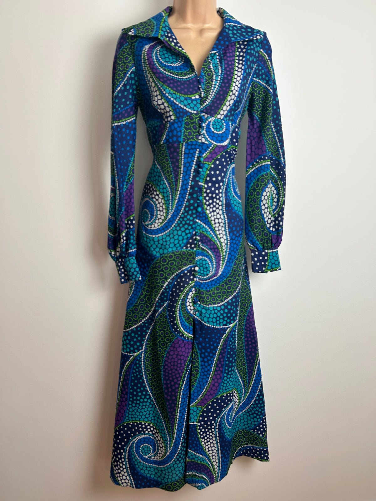 Vintage 1970s Size 10/12 Blue Tones Spotty Swirly Print Long Sleeve Maxi Dress