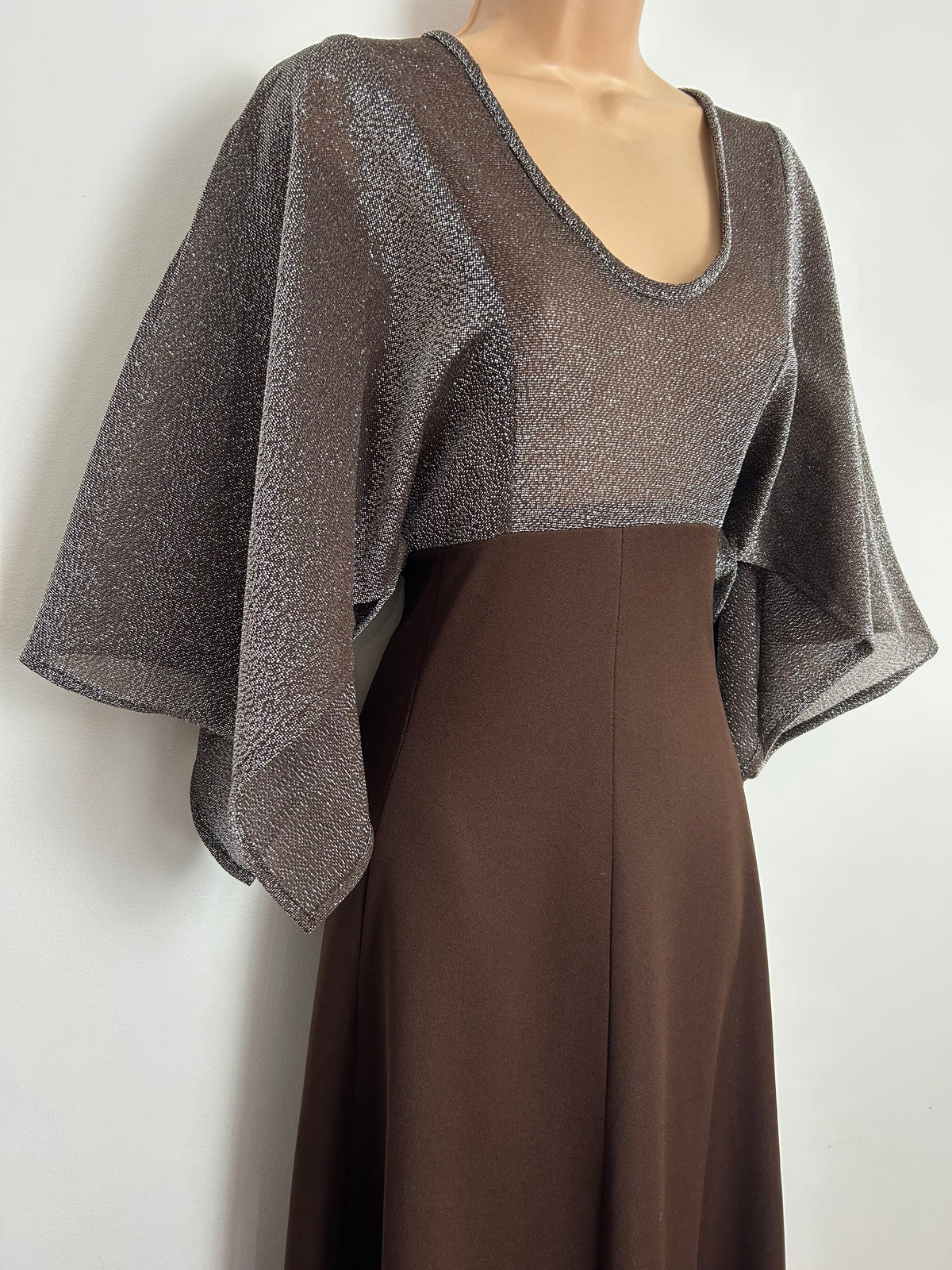 Vintage 1970s Size 10 Brown & Silver Lurex Cape Sleeve Boho Occasion Evening Maxi Dress