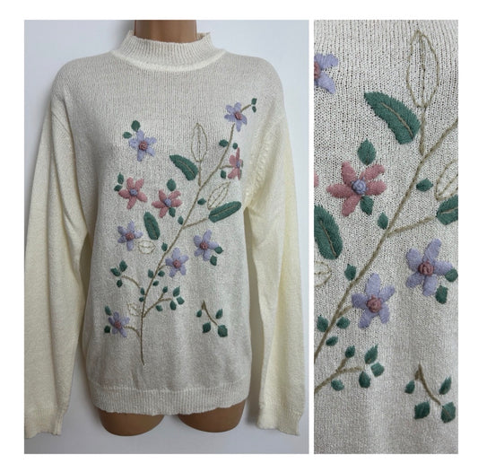 Vintage 1980s CLASSICS Size 14-16 Winter White Floral Embroidered Cottage Core Jumper